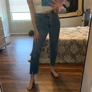 SOFTEST VINTAGE MEDIUM BLUE JORDACHE JEANS 💐